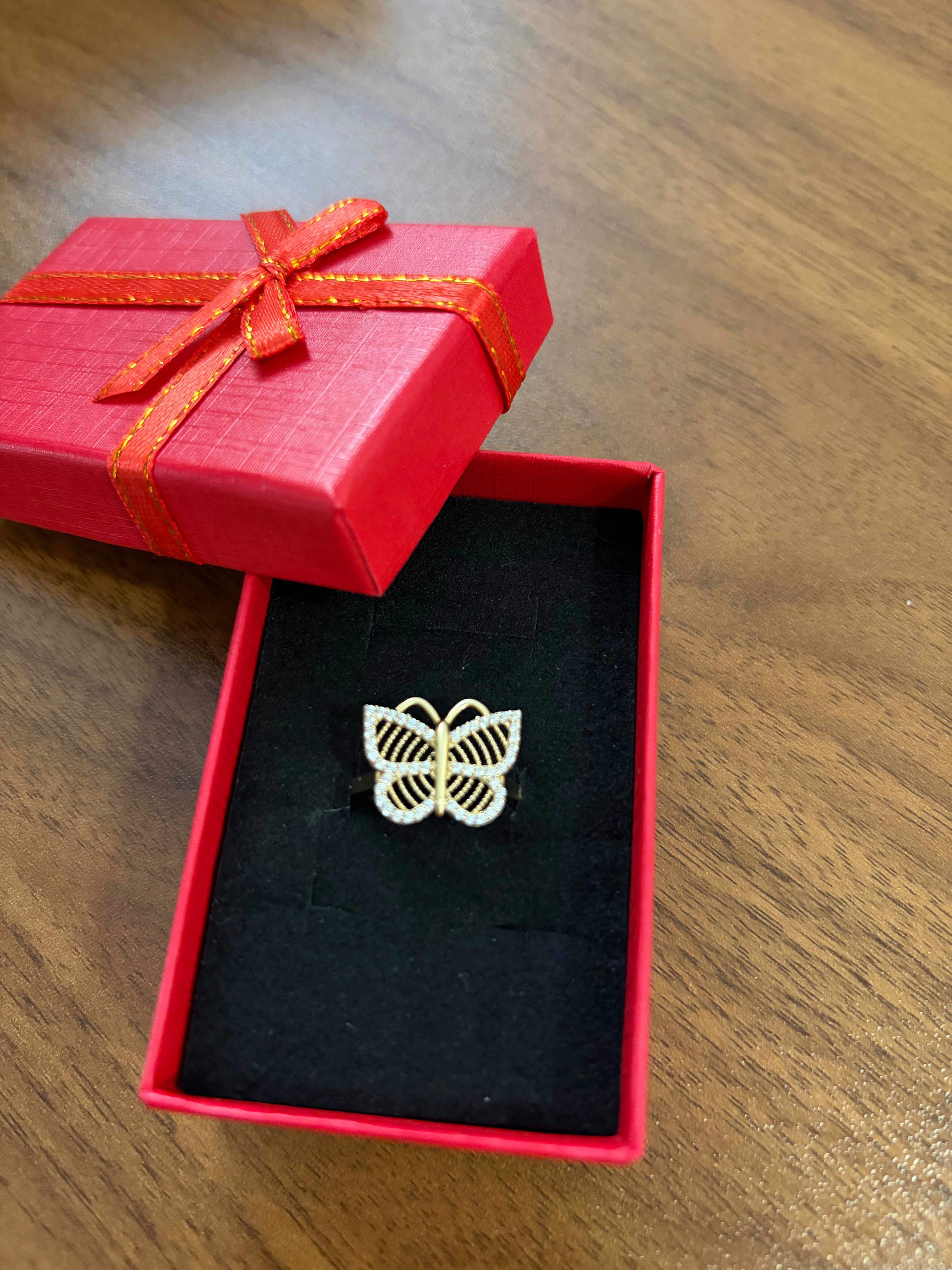 Anillo de mariposa 10k